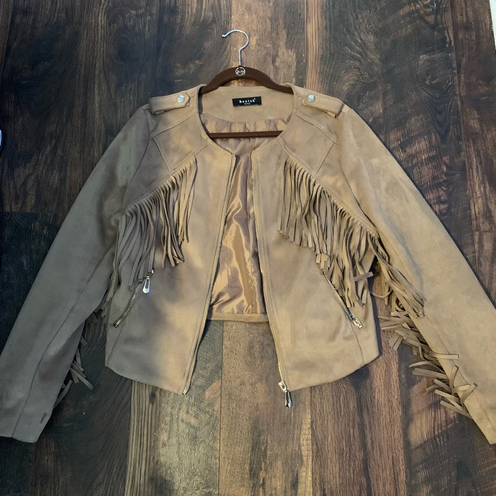 Beulah Style Tan Faux Suede Jacket with Fringe Accents - two zip pockets